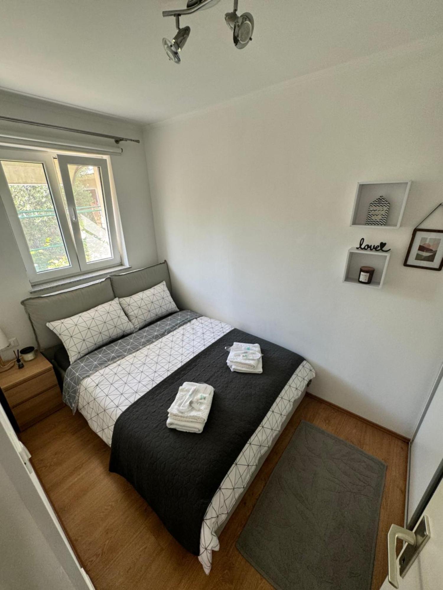 Castelli Apartment Umago Esterno foto